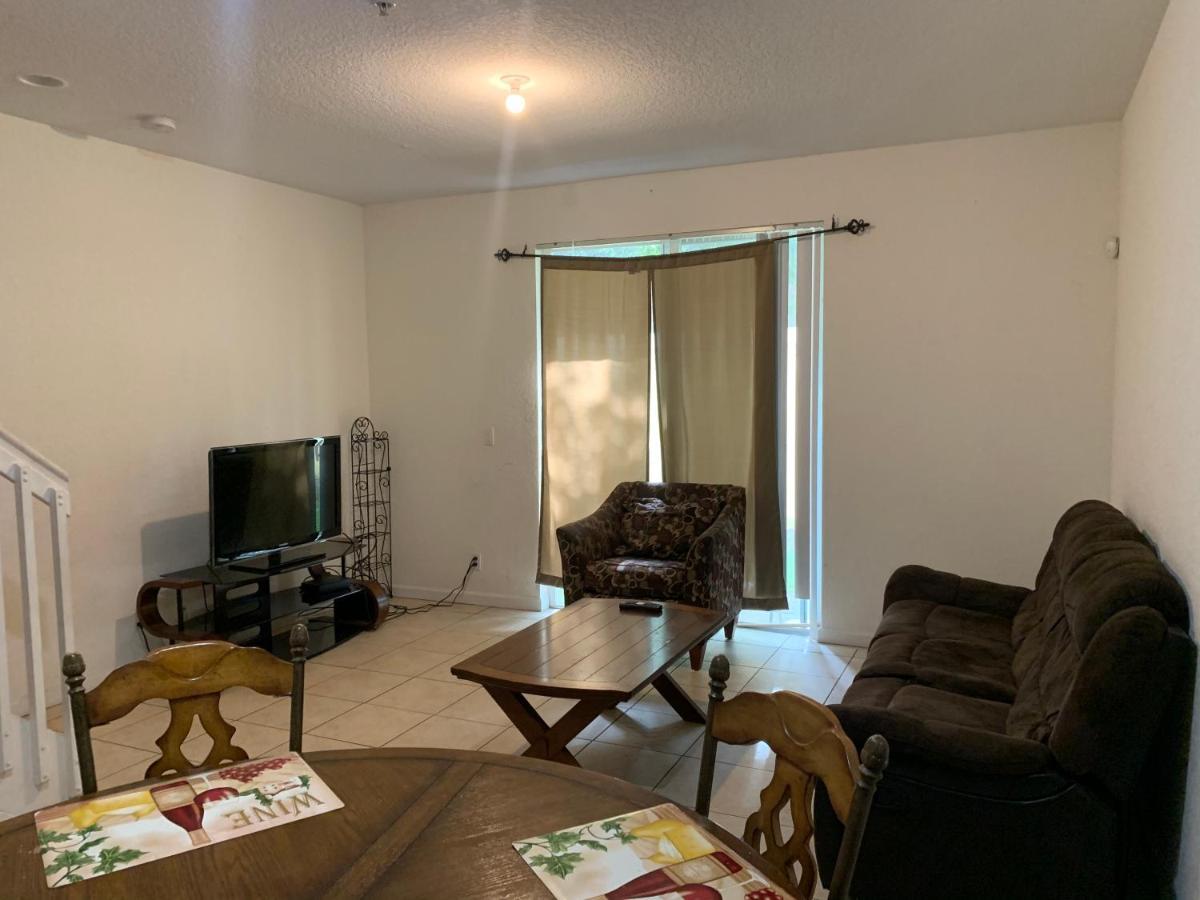 Bedroom Suite In Lauderdale Lakes Townhome Fort Lauderdale Kültér fotó