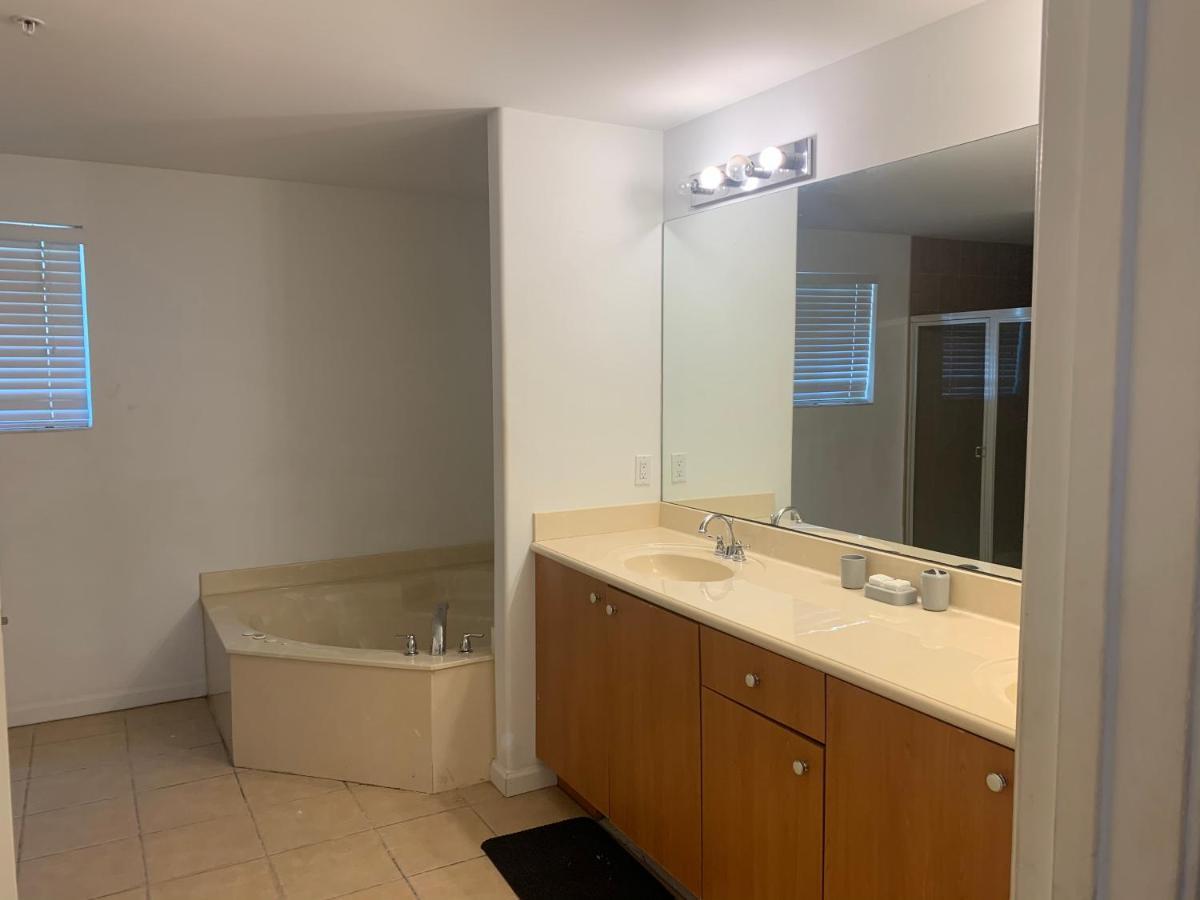 Bedroom Suite In Lauderdale Lakes Townhome Fort Lauderdale Kültér fotó